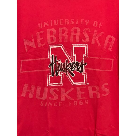 Blue 84 University Of Nebraska Huskers Red T-Shirt Size M - Picture 7 of 8